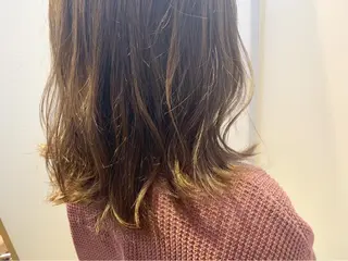 セミロング カラー 【Uneユヌ】菊地 春那のヘアスタイル