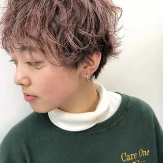 ショート カラー ニシオカ タクヤのヘアスタイル
