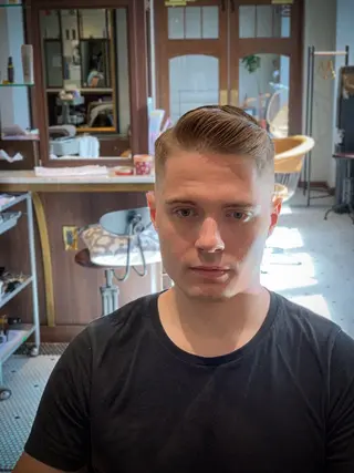 ショート THE MAN LeverageNewYork所属・海外メンズヘア モリケンのヘアスタイル