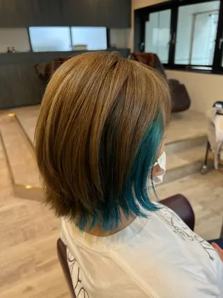 ミディアム カラー 工藤 梨花のヘアスタイル