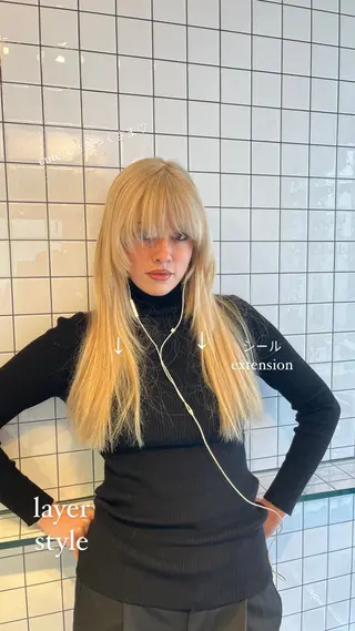 ロング カラー エクステ ハイトーン 💭黒崎ハルカのヘアスタイル
