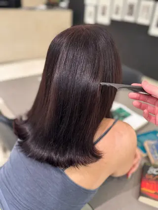 カラー WARREN  TRICOMI NEWYORK所属・リ パのヘアスタイル
