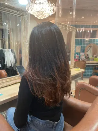 ロング 前平 友慈のヘアスタイル