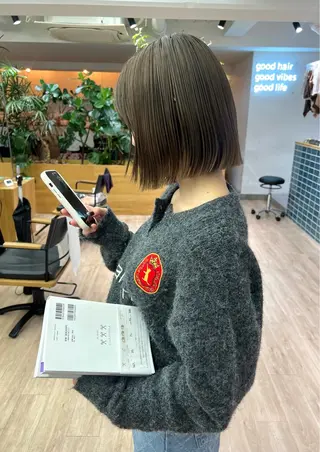 ミディアム 田中 愛梨のヘアスタイル