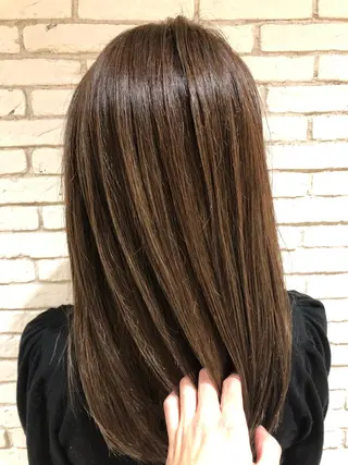 ミディアム カラー 髪質改善韓国レイヤー カット内田智大のヘアスタイル