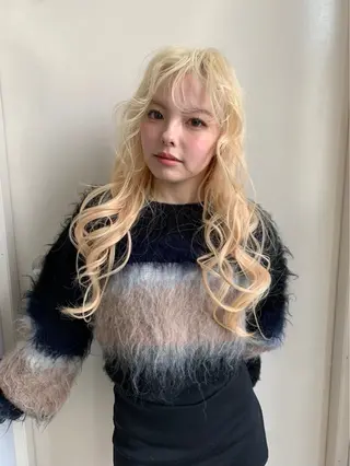 ロング ヘアアレンジ カヨコ/ハイトーン /透明感カラーのヘアスタイル