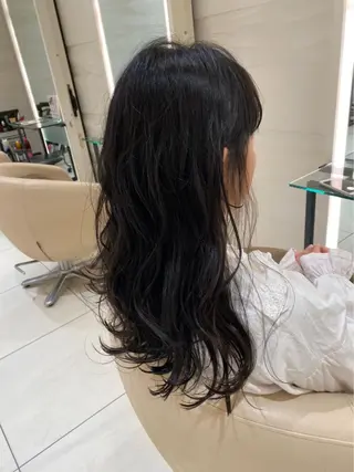 セミロング カラー 石田 優菜のヘアスタイル