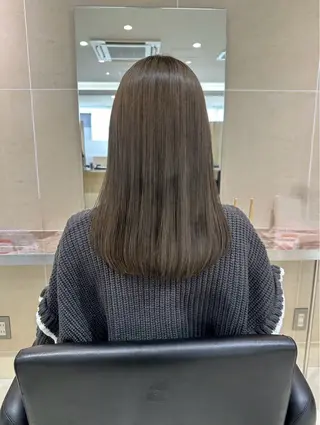 セミロング カラー 島原 愛のヘアスタイル