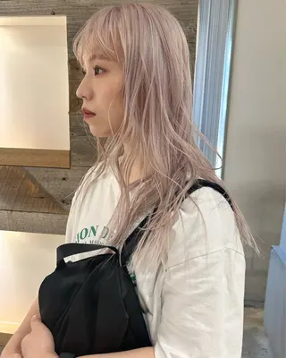 セミロング カラー Loom.所属・村上雅人 ナチュラルモードのヘアスタイル