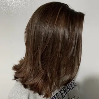 ミディアム 井木 絢香 ✂️ ミディアムカットのヘアスタイル