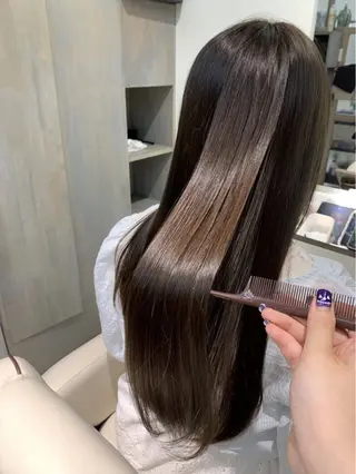 ロング 髪質改善×艶カラー Haruのヘアスタイル