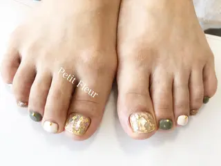 ネイル Petit Fleur所属・青柳 亜梨奈のマツエク・マツパデザイン