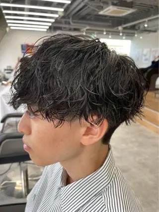 メンズ シャドウパーマ/ツイ スト/近藤百華🎀のヘアスタイル