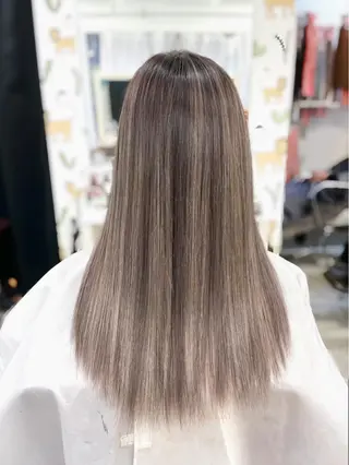 セミロング カラー 韓国ヘア🤍髪質改善 🇰🇷AKANEのヘアスタイル