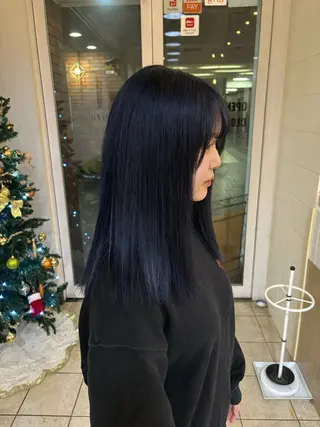 セミロング カラー スズキ ユウナのヘアスタイル