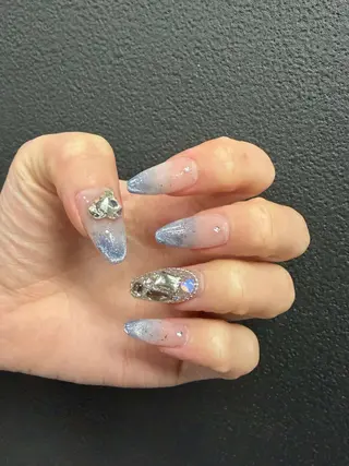 ネイル EMI ANA.CHUOのネイルデザイン