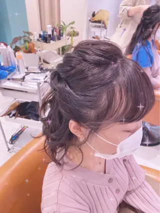 セミロング ヘアアレンジ ComfortA🌱 はな💗のヘアスタイル