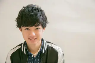 パーマ メンズ 赤み消し韓国ヘア レイヤー縮毛🤍渡邉のヘアスタイル