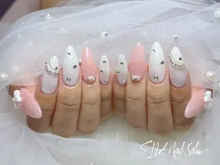 セミロング cici nailのネイルデザイン