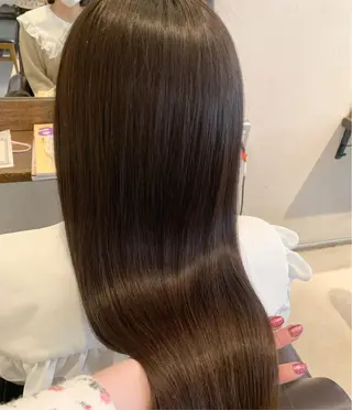 ロング カラー 透明感/オリーブ/ グレージュ/YUKAのヘアスタイル