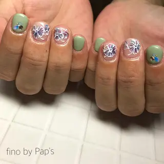 ネイル fino by Pap's所属・西畠 真由美のネイルデザイン