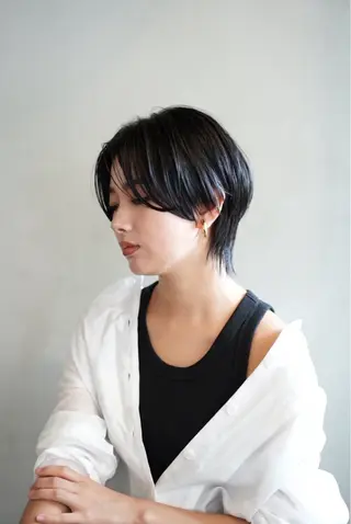 ショート カラー 八幡 空乃のヘアスタイル