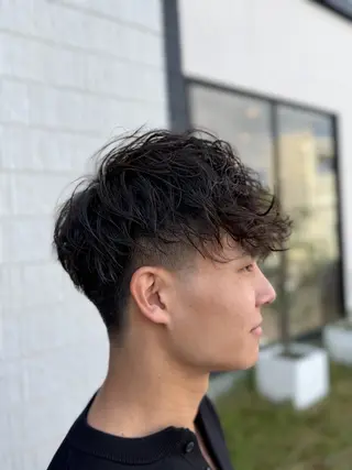 パーマ メンズ 鈴木 瑛介のヘアスタイル