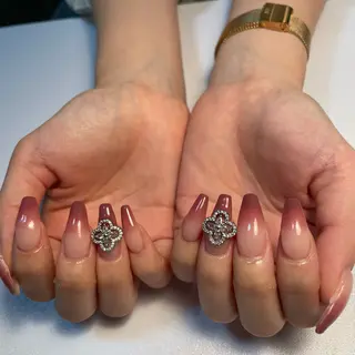 ネイル adorable 〈Kurumi〉のネイルデザイン