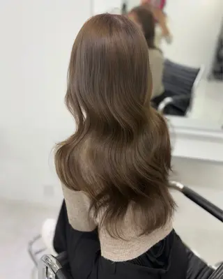 ロング カラー ATRA所属・ワンホン級艶髪 🤍𝑀𝐼𝐻𝑂のヘアスタイル