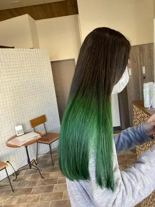 ロング カラー 加藤 泰地のヘアスタイル