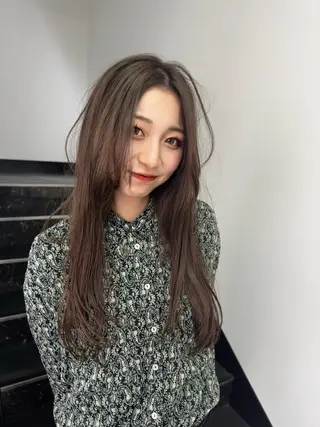 ロング カラー naito/ブリーチ /エクステ/縮毛のヘアスタイル