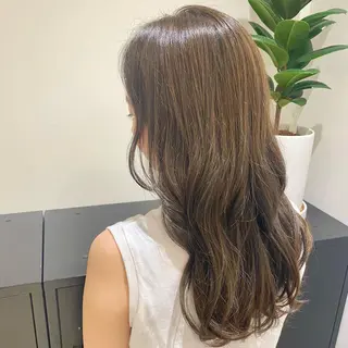 ロング カラー fumi🪞血色感 アップ艶カラーのヘアスタイル