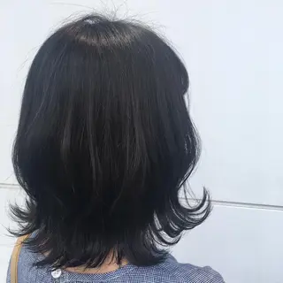 ミディアム カラー RINA🧤 デザインとボブのヘアスタイル