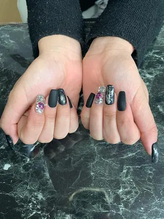 ネイル マルサンカクシカク所属・○△□ 守口市のネイルデザイン