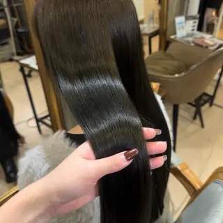 内田 茉潤のマツエク・マツパデザイン