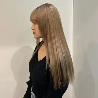 カラー MIDORI🎀 透明感/ベージュのヘアスタイル