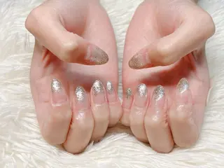 ネイル パッチリオメメ Lianaのネイルデザイン