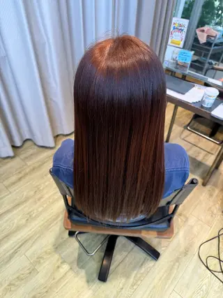 ロング 對馬 小菜美のヘアスタイル