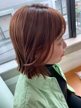 ショート カラー pole/apartment所属・💓パーマ，💗 レイヤーカットのヘアスタイル