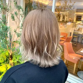 ミディアム カラー ヘアアレンジ SOUPLE 土谷優乃のヘアスタイル