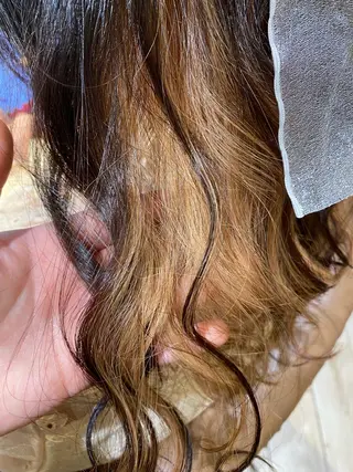 カラー BiBi 藤野あゆみのヘアスタイル