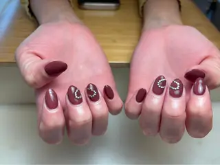 ネイル VIVA NAIL所属・自爪を傷つけない フィルイン3500円のネイルデザイン