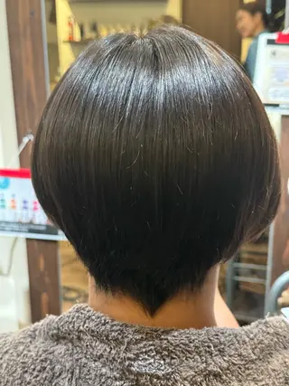 ショート なぎさ/ﾏﾂﾊﾟ ｽﾄﾚｰﾄ/ｶﾗｰのヘアスタイル