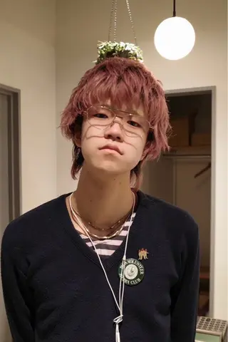 ミディアム カラー メンズ piilo. 佐田國 友真のヘアスタイル