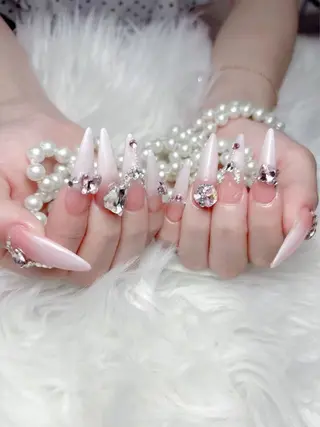 ネイル ENSalon 愛佳のネイルデザイン