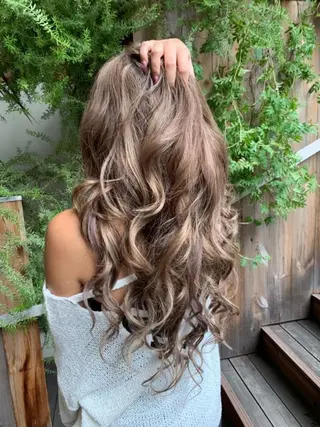 ロング カラー パーマ ヘアアレンジ Device ディバイスのヘアスタイル