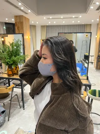 ミディアム i.osaka所属・たつ/レイヤーカット 顔周り/髪質改善のヘアスタイル