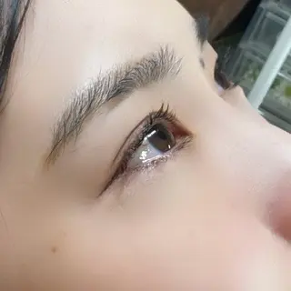 マツエク・マツパ HAPPYFULL横浜菊名店所属・mi kaのマツエク・マツパデザイン