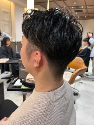 メンズ ボブ・暖色カラー🌟 渡辺瑚十音のヘアスタイル