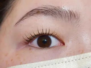 アイブロウ マツエク・マツパ 💜bora .のネイルデザイン